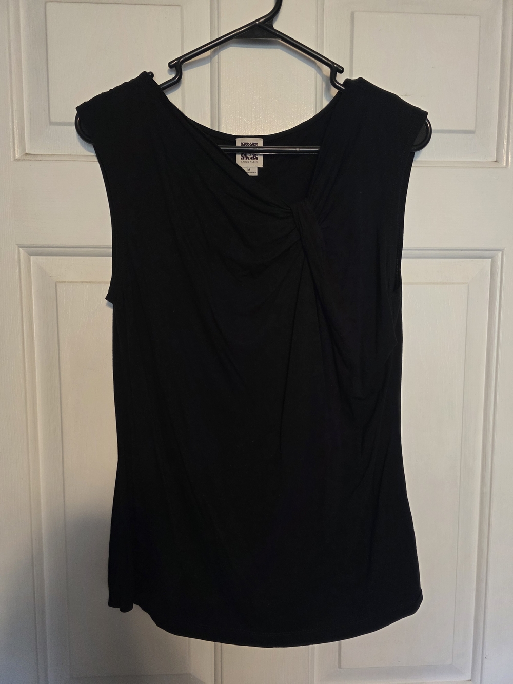 Anne Klein Black Sleeveless Twist-Front Top
